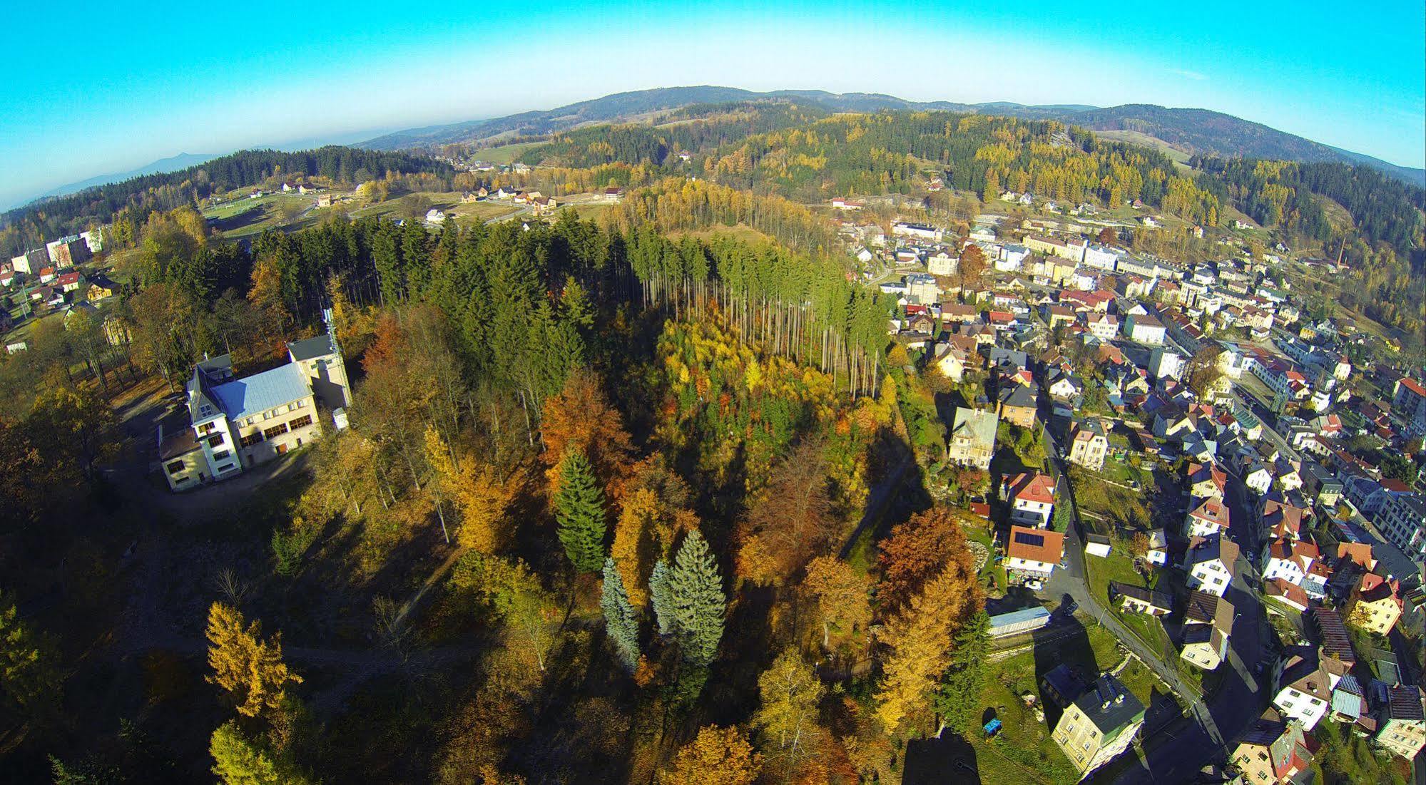 Parkhotel Smržovka Eksteriør billede