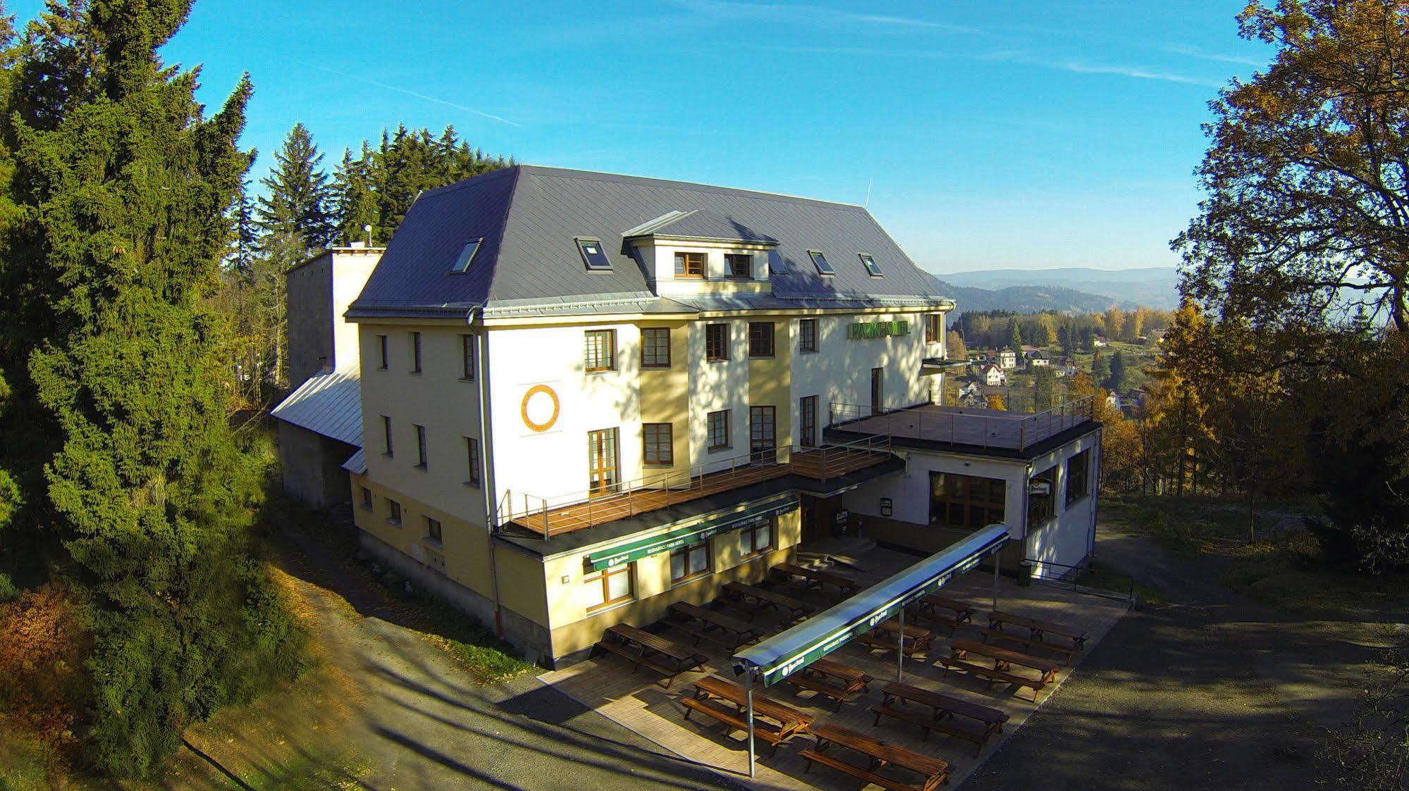 Parkhotel Smržovka Eksteriør billede